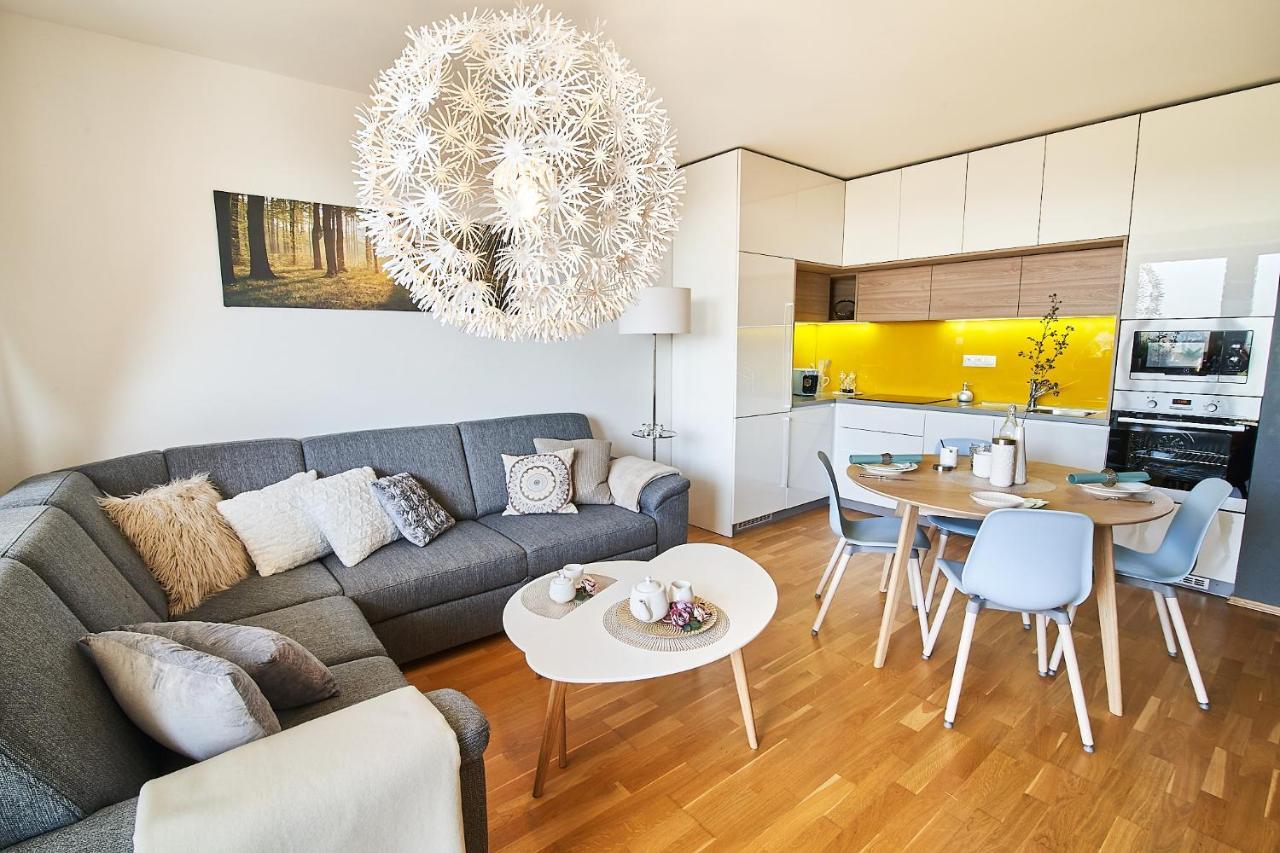 Appartement Ella à Vel'ka Lomnica Extérieur photo