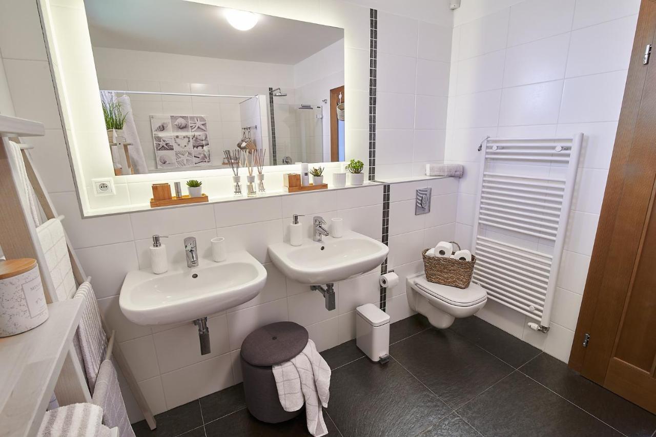 Appartement Ella à Vel'ka Lomnica Extérieur photo